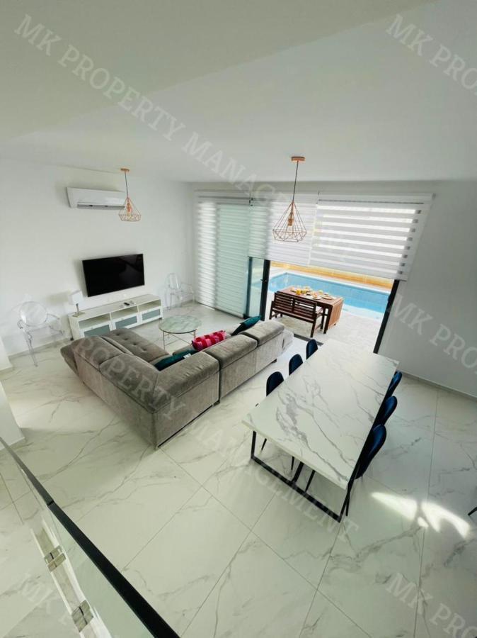 By The Beach Villa Natalya Protaras Exterior photo